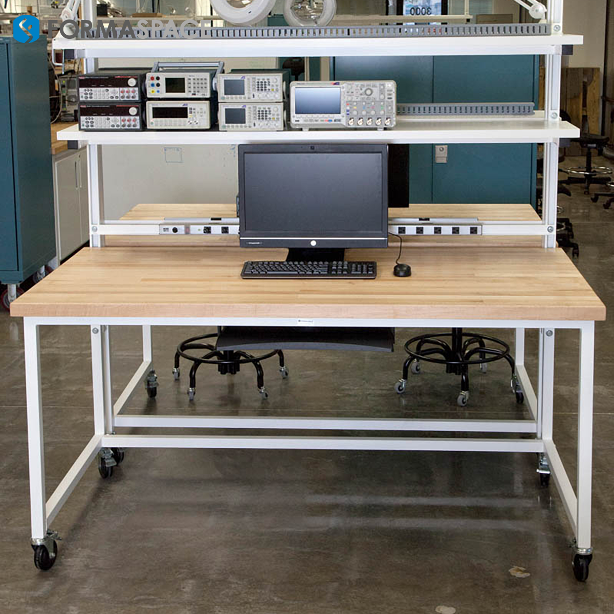 Student Benchmarx Workstation in Innovation Lab