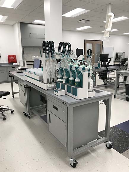 sample processing bench