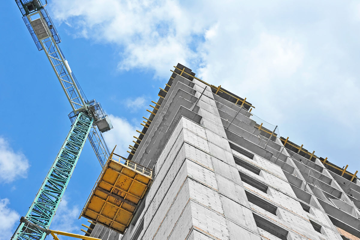 the end of concrete building structures: construction lift