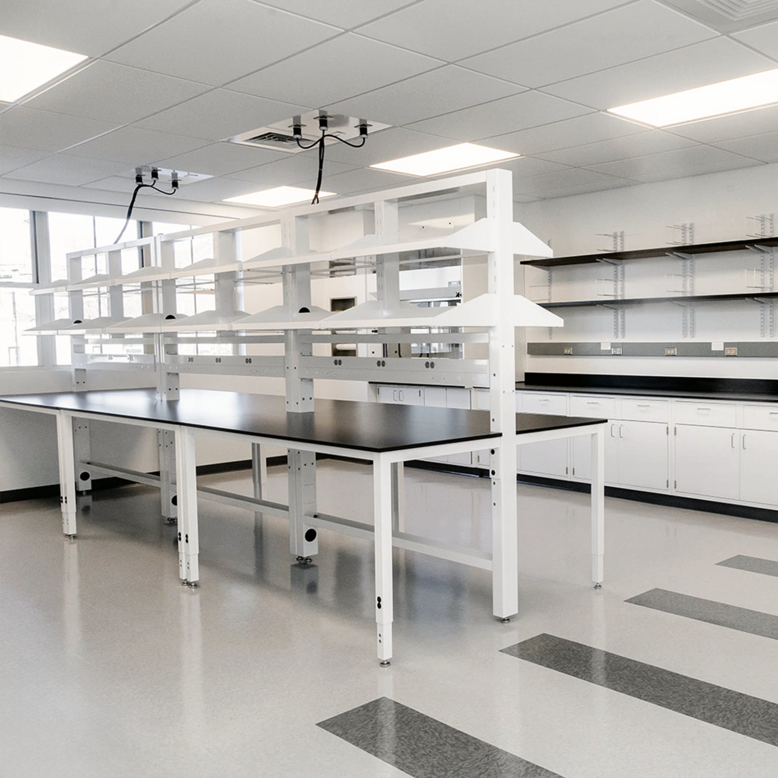 Stainless Steel Laboratory and Cleanroom Installation