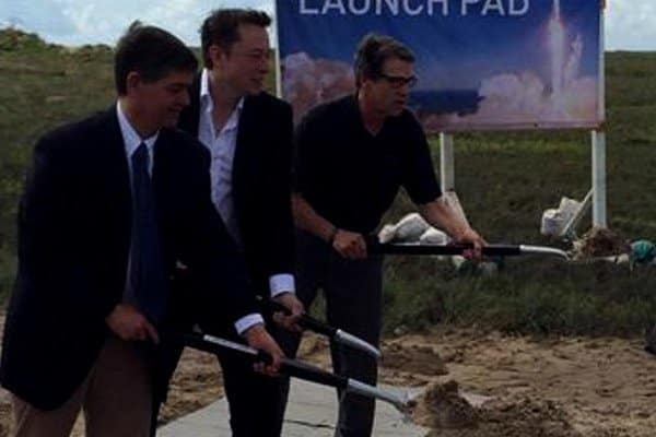 Elon Musk (center) breaks ground on new spaceport in Brownsville with Texas Governer Rick Perry (right).